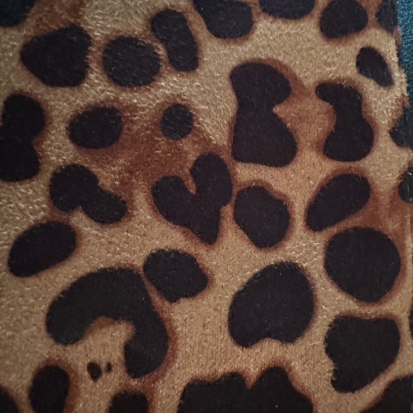 New with tags Faux leather and suede leopard print mini backpack - Picture 2 of 7